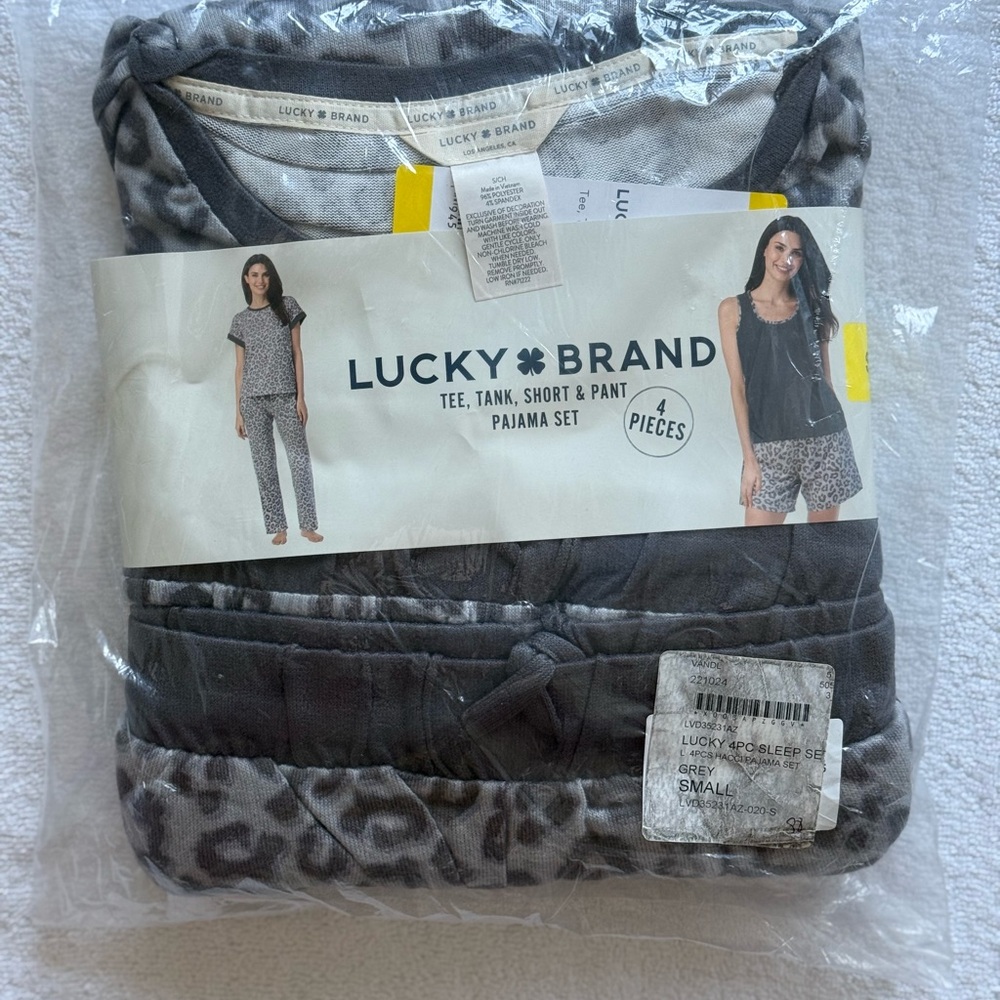 Lucky Brand Leopard Print 4pc Pajama Set